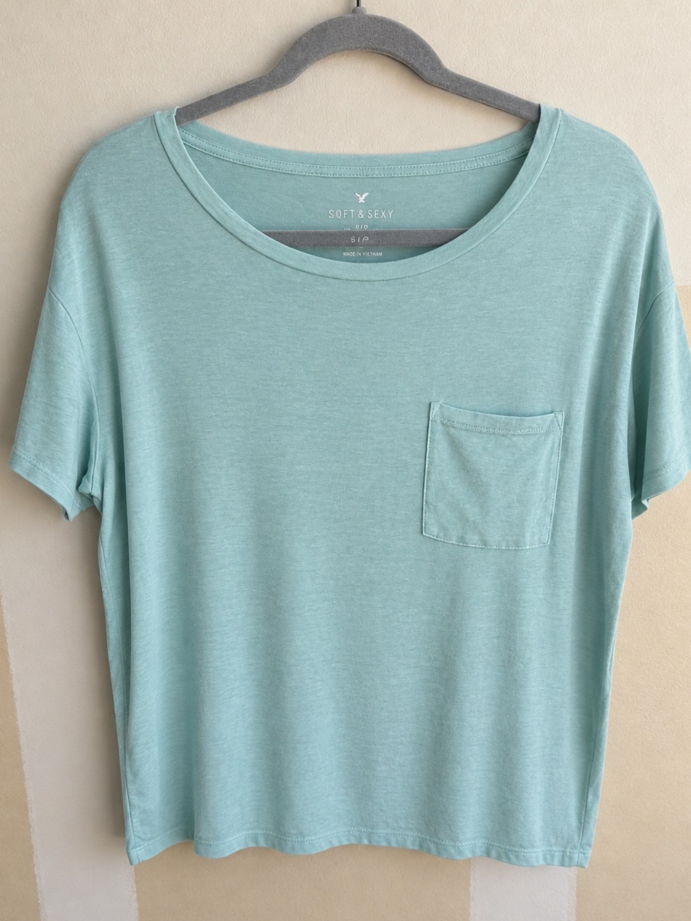 American Eagle Outfitters Light Mint Short Sleeve Pocket Tee